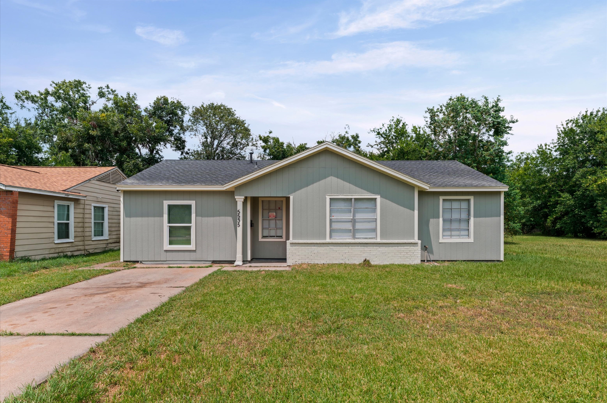 5535 Lakefield Drive